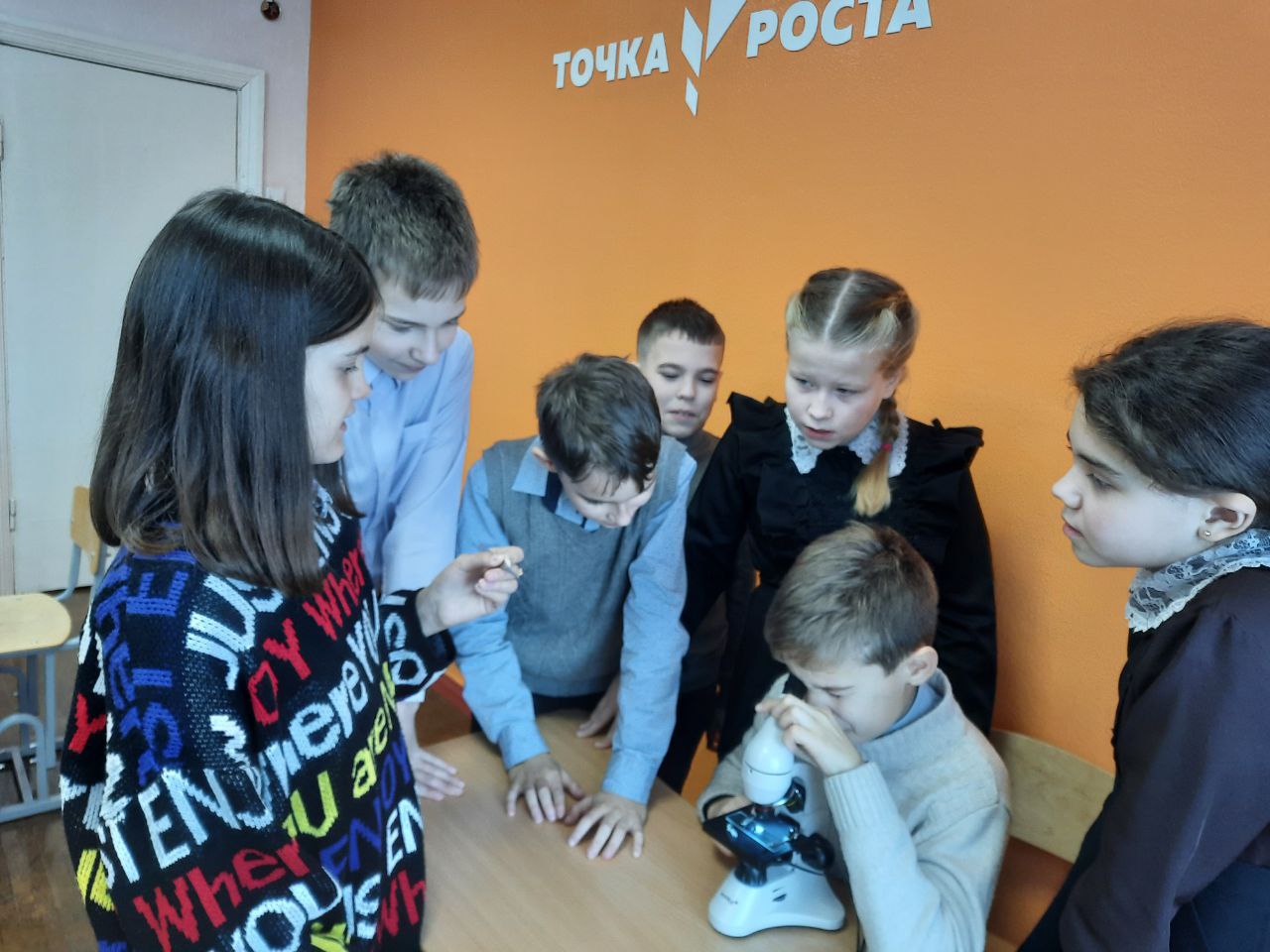 Занятия в образовательном центре &amp;quot;Точка роста&amp;quot;.