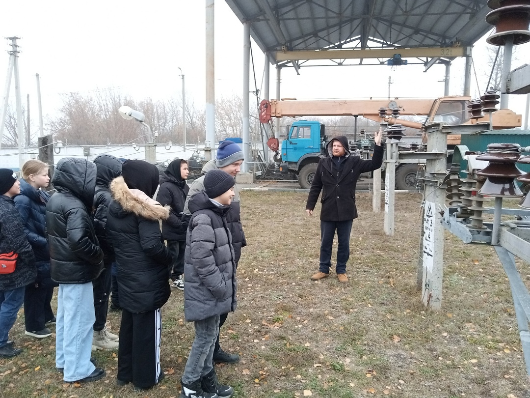 В рамках проекта &amp;quot;Россия - мои горизонты&amp;quot;, а также программы по профоринтационной работе, учащиеся 6 и 7 классов посетили предприятие города Строитель филиал ПАО &amp;quot;МРСК Центра&amp;quot; - &amp;quot;Белгородэнерго&amp;quot; Яковлевский РЭС..