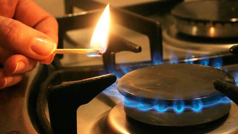 Правила безопасности - бытовой газ! Будьте осторожны с бытовым газом, выполняйте все требования по безопасной эксплуатации газовых приборов!.