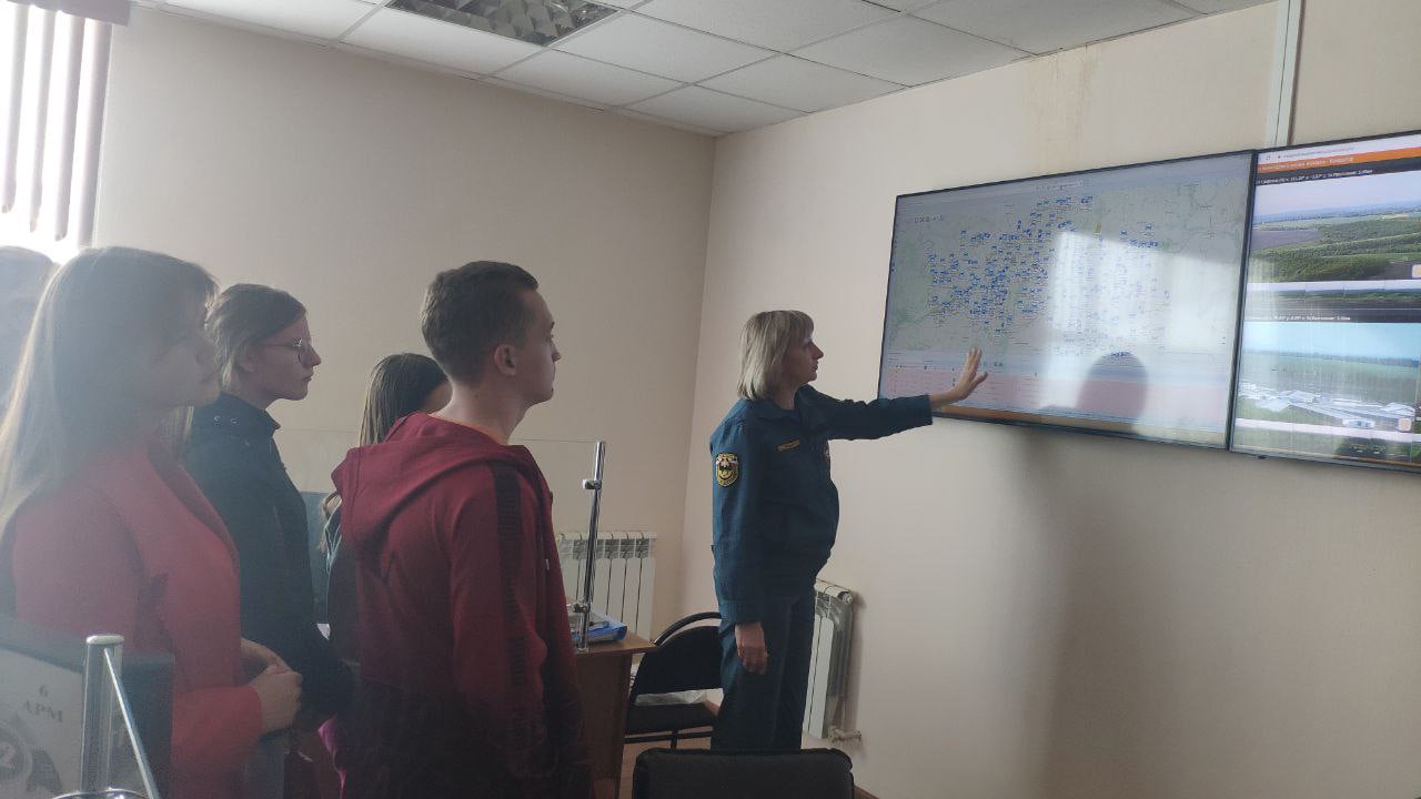 Экскурсия в учебно- методический центр МЧС..