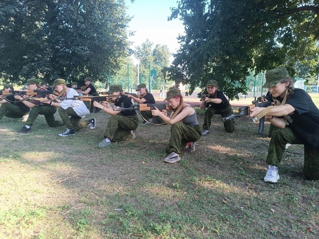 Ученицы Смородинской школы принимают активное участие в военно-исторических сборах &amp;quot;Армата&amp;quot;.